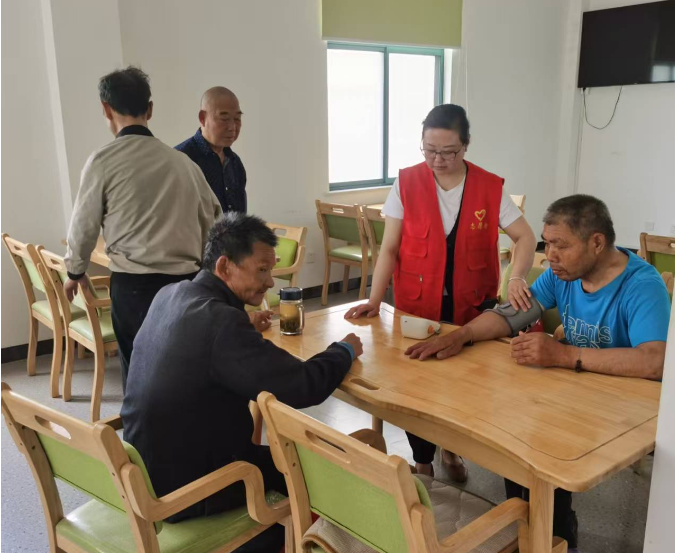 釜山社區開展“科學控糖降壓，守護健康生活”健康科普活動