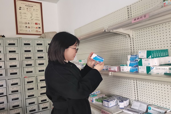 秦欄鎮慶祝村：藥品檢查不放松，村民用藥無憂慮