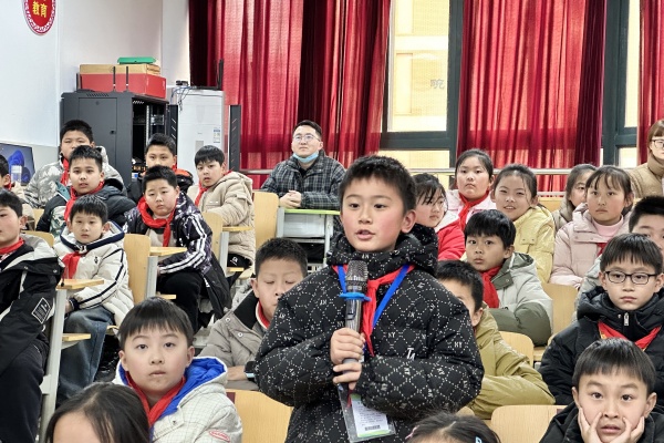 千秋街道同心社區(qū)：七彩課堂 快樂成長