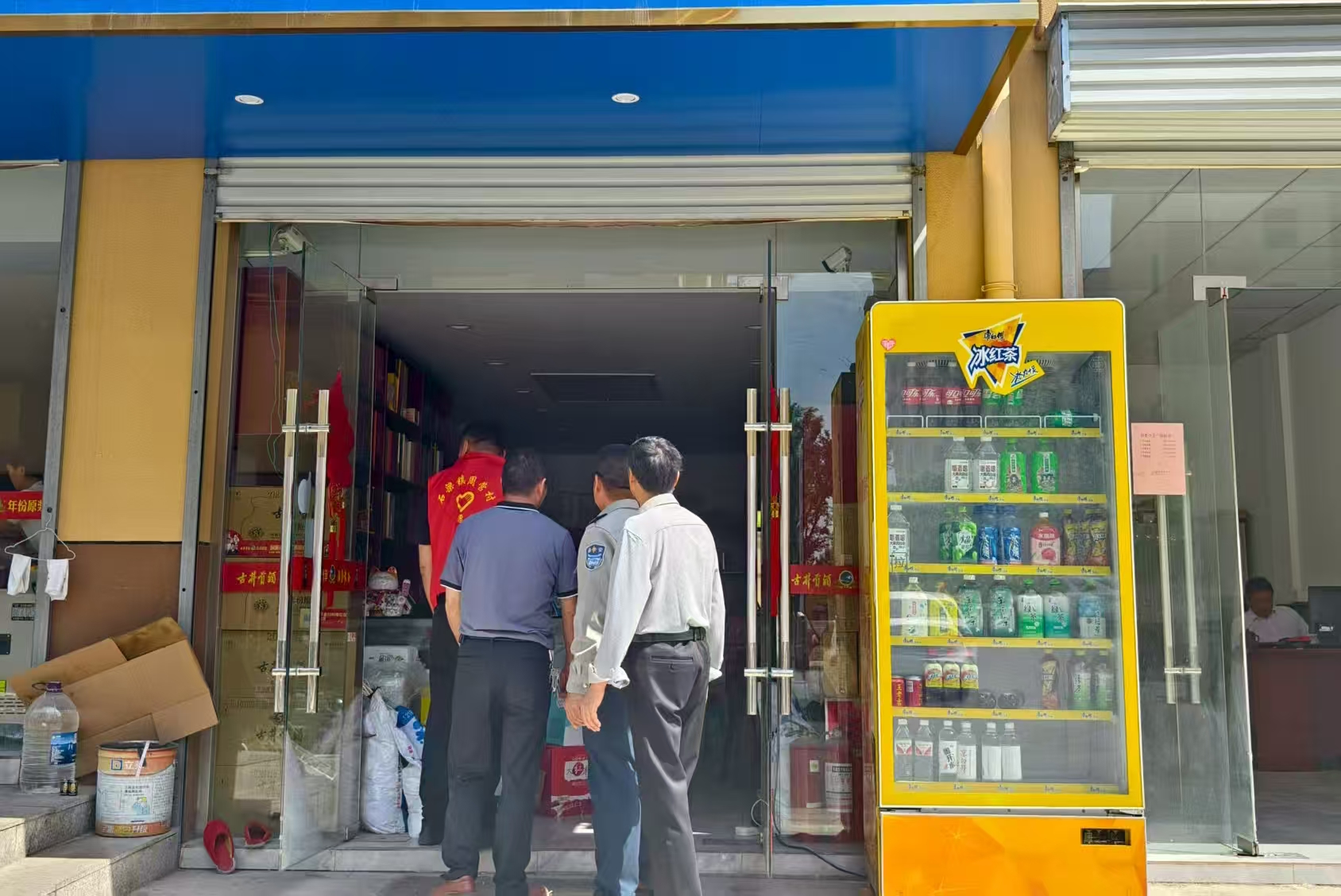 周營村對安置六小區進行全面安全排查工作