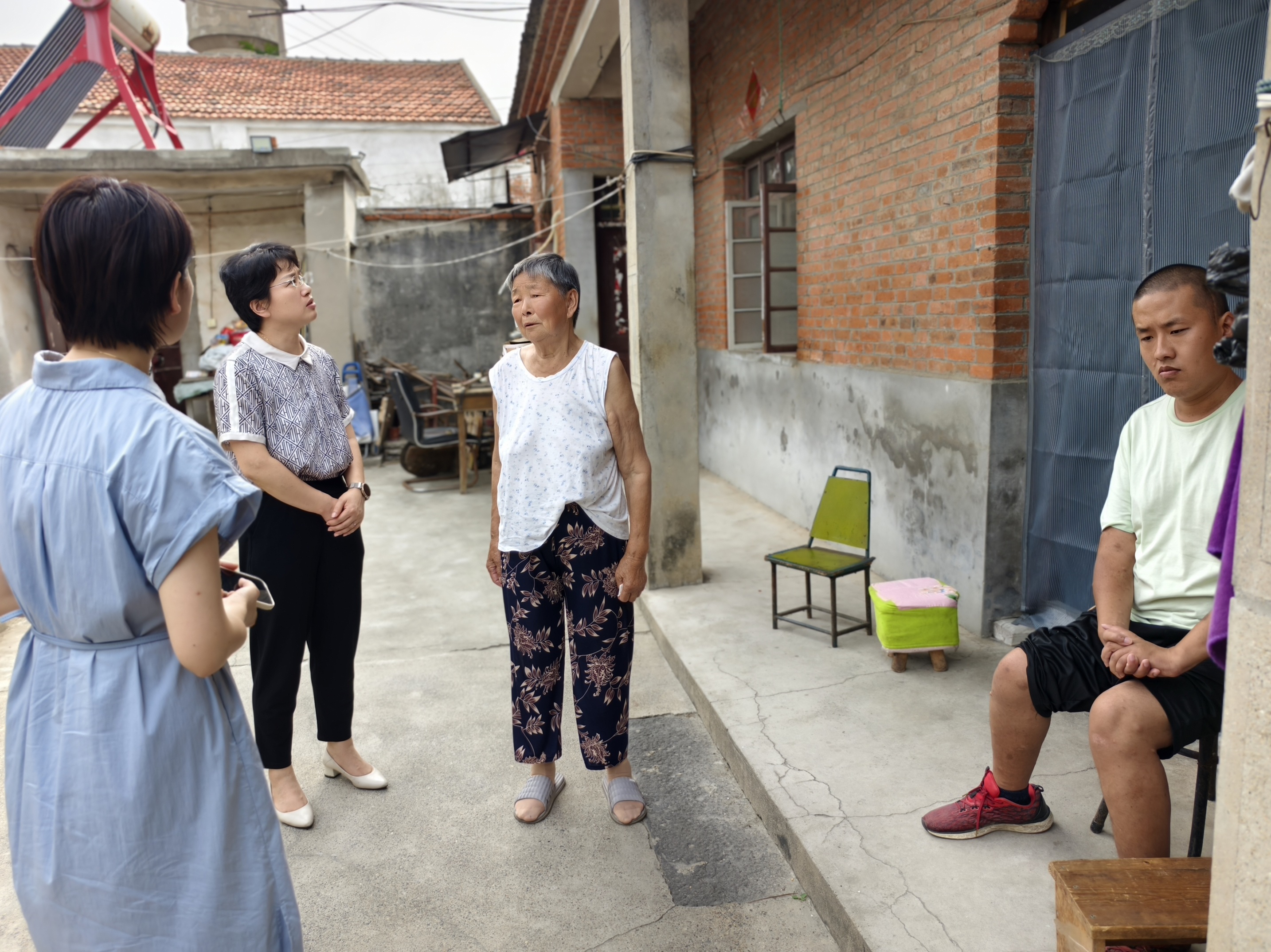 銅城鎮(zhèn)深入振興社區(qū)開展“訪企入村”工作