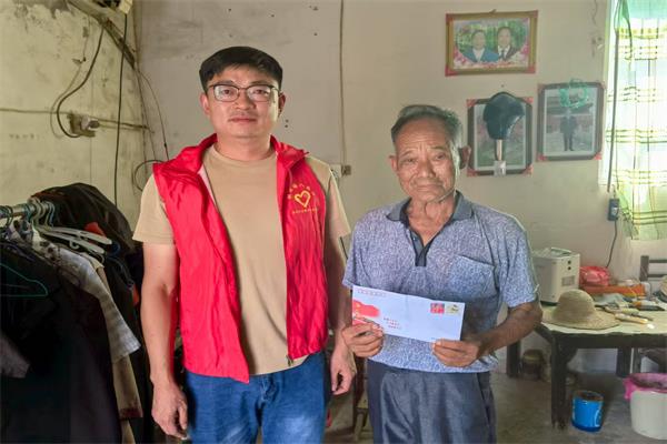 ?銅城鎮包村領導下村走訪慰問困難黨員