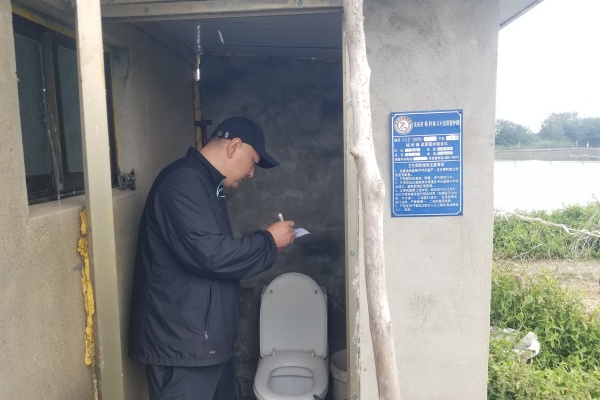 湖邊村開展農村改廁大排查活動